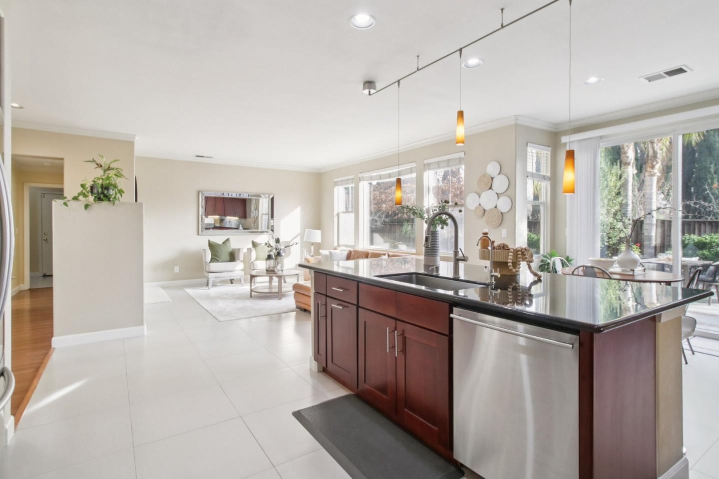 Detail Gallery Image 29 of 113 For 3324 Etoile Ct, San Jose,  CA 95135 - 5 Beds | 3 Baths