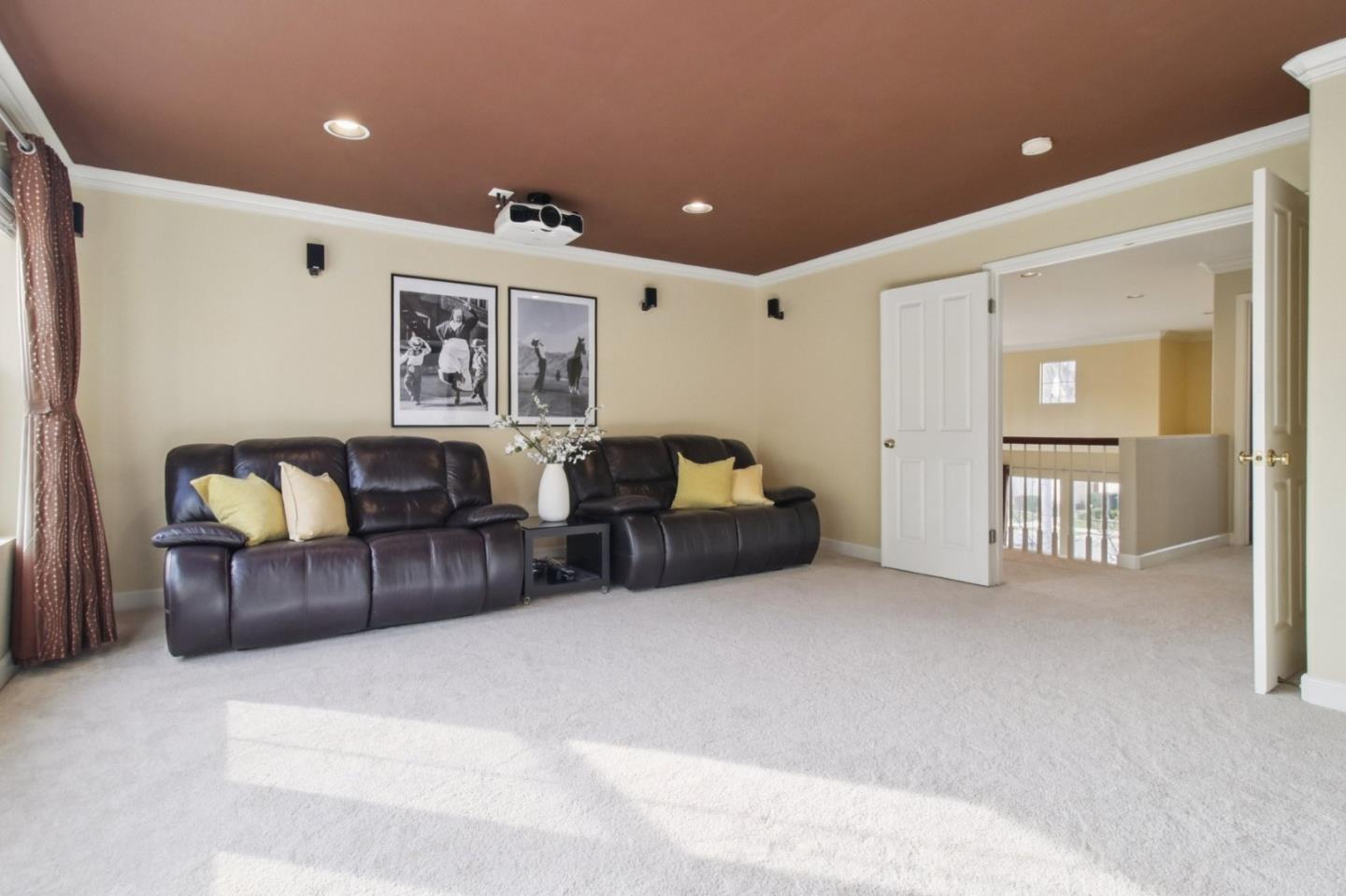 Detail Gallery Image 33 of 113 For 3324 Etoile Ct, San Jose,  CA 95135 - 5 Beds | 3 Baths