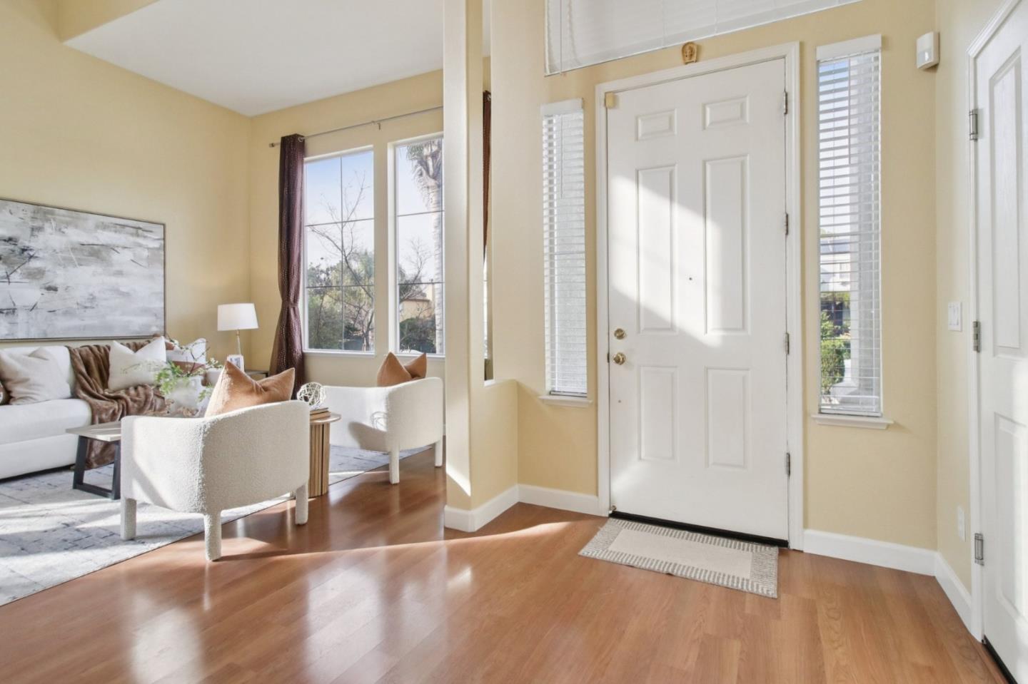 Detail Gallery Image 4 of 113 For 3324 Etoile Ct, San Jose,  CA 95135 - 5 Beds | 3 Baths