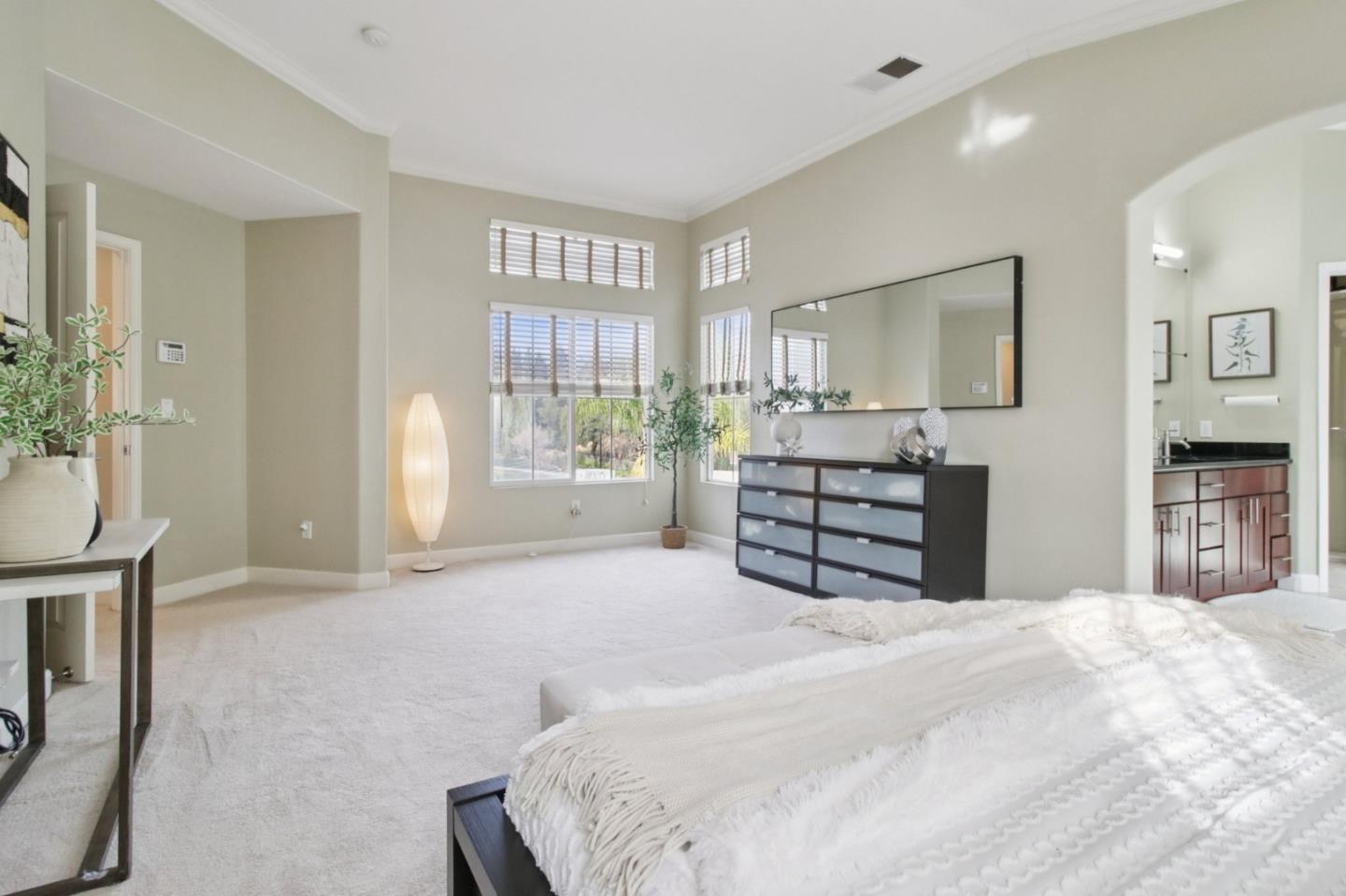 Detail Gallery Image 45 of 113 For 3324 Etoile Ct, San Jose,  CA 95135 - 5 Beds | 3 Baths