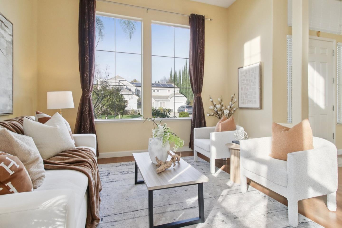 Detail Gallery Image 9 of 113 For 3324 Etoile Ct, San Jose,  CA 95135 - 5 Beds | 3 Baths