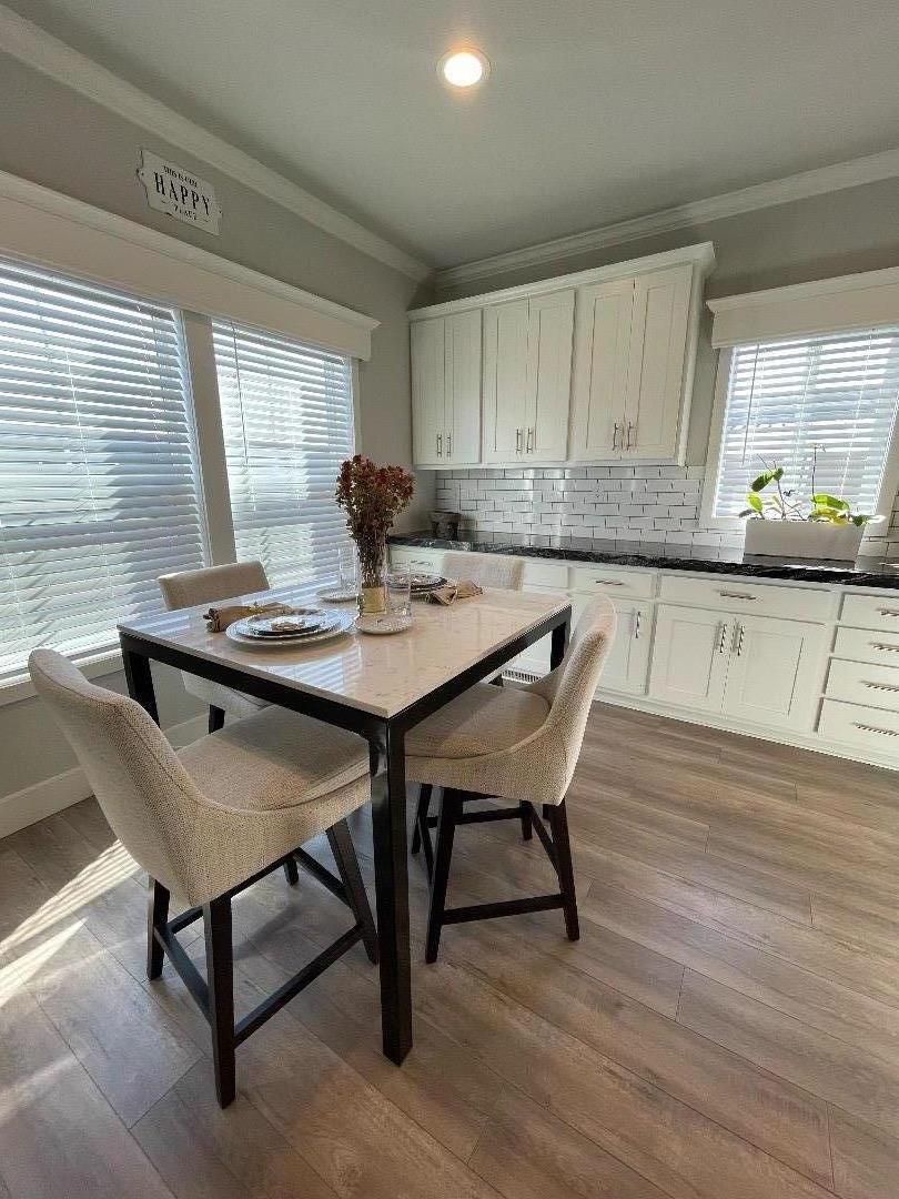 Detail Gallery Image 2 of 12 For 1111 Morse Ave #114,  Sunnyvale,  CA 94089 - 3 Beds | 3 Baths