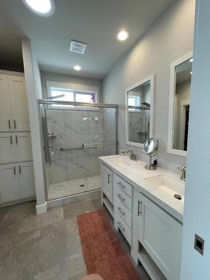 Detail Gallery Image 9 of 12 For 1111 Morse Ave #114,  Sunnyvale,  CA 94089 - 3 Beds | 3 Baths