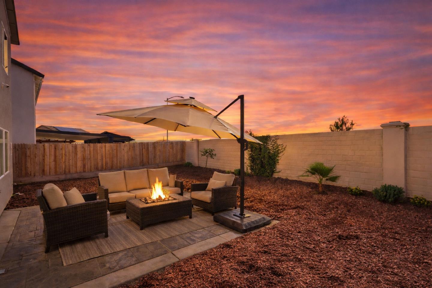 Detail Gallery Image 5 of 27 For 1809 Del Mar Dr, Los Banos,  CA 93635 - 3 Beds | 3 Baths