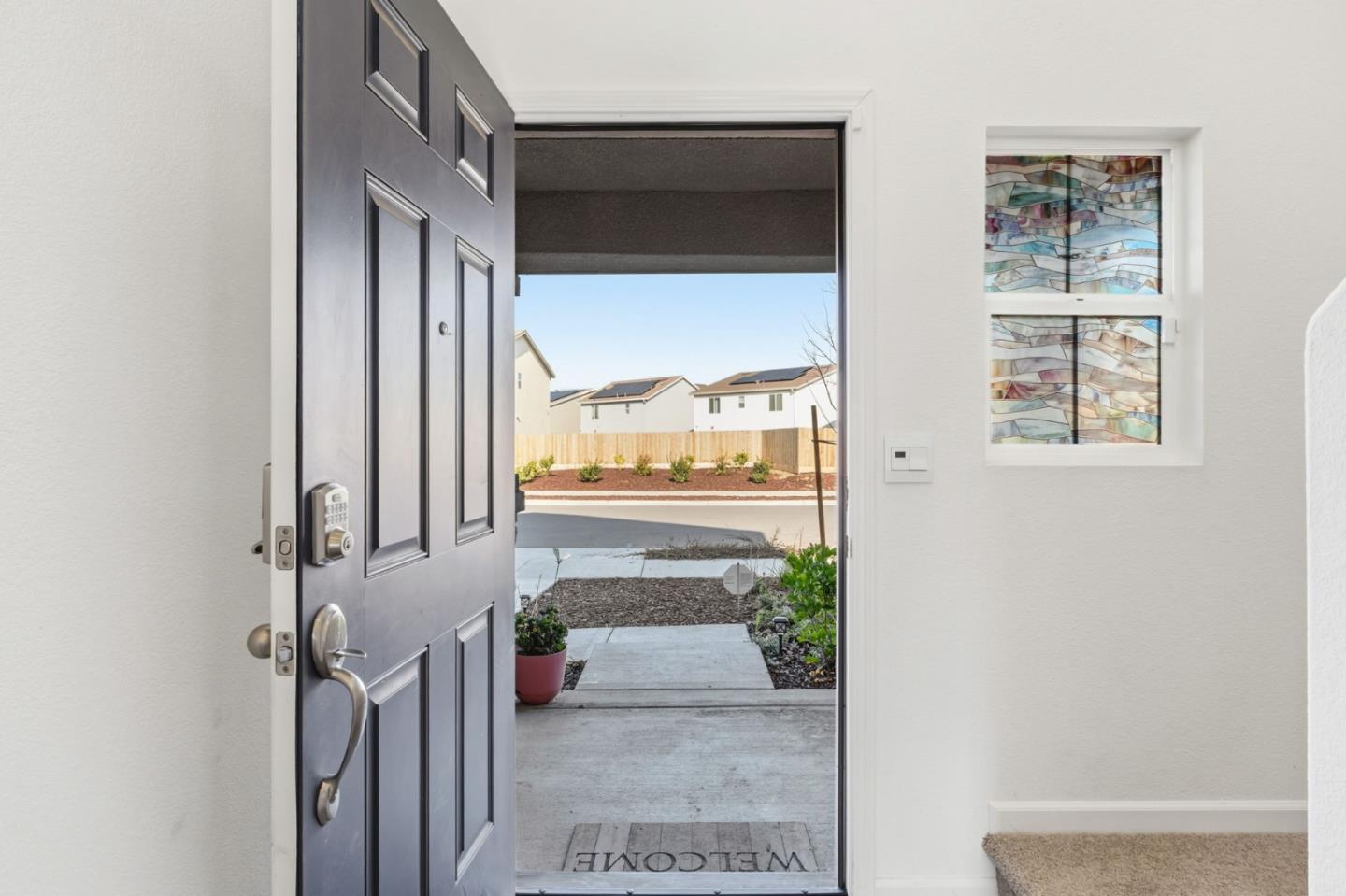 Detail Gallery Image 6 of 27 For 1809 Del Mar Dr, Los Banos,  CA 93635 - 3 Beds | 3 Baths