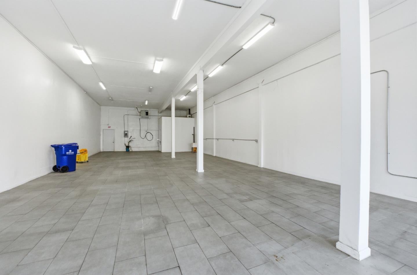 Detail Gallery Image 8 of 20 For 7101 International Blvd, Oakland,  CA 94621 - – Beds | – Baths