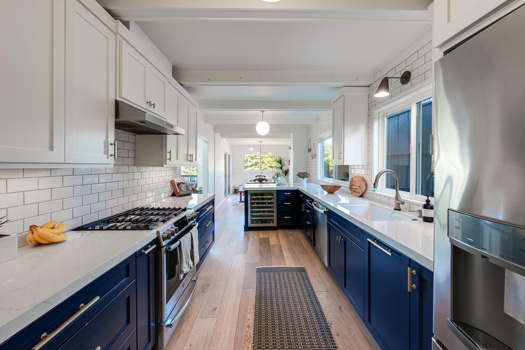 Detail Gallery Image 3 of 49 For 457 Townsend Dr, Aptos,  CA 95003 - 3 Beds | 2 Baths