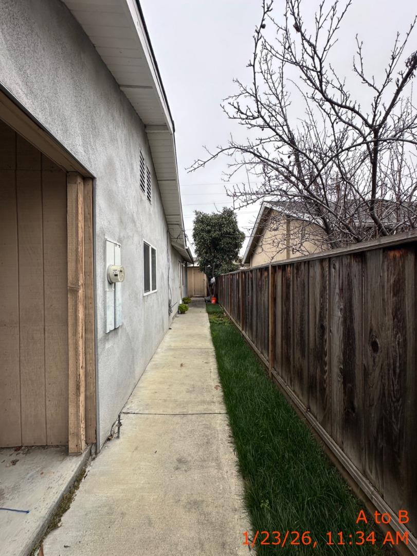 Detail Gallery Image 4 of 5 For 538 N White Rd, San Jose,  CA 95127 - 5 Beds | 4 Baths