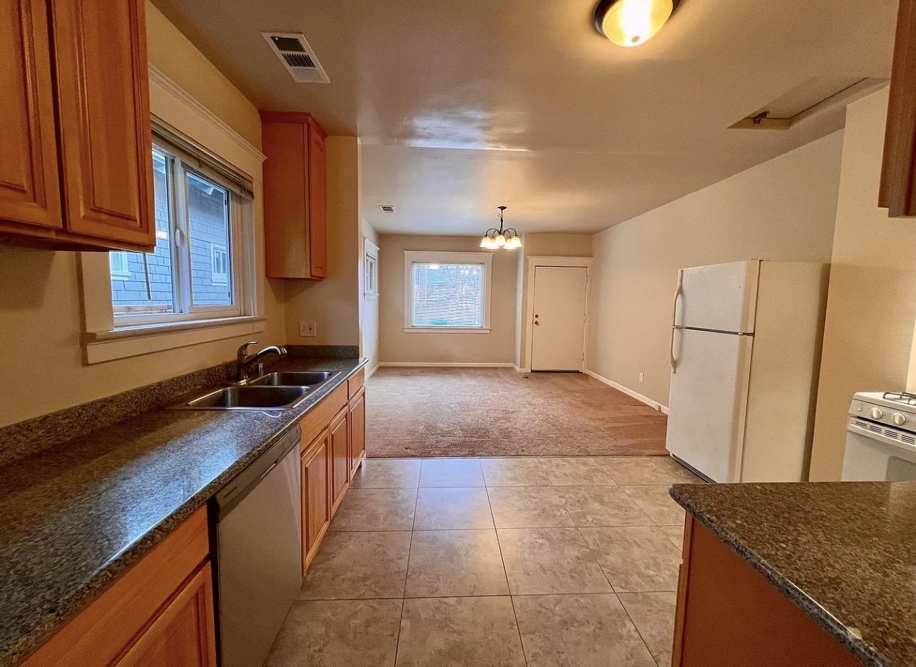 Detail Gallery Image 8 of 11 For 910 Howard Ave, Burlingame,  CA 94010 - 1 Beds | 1 Baths