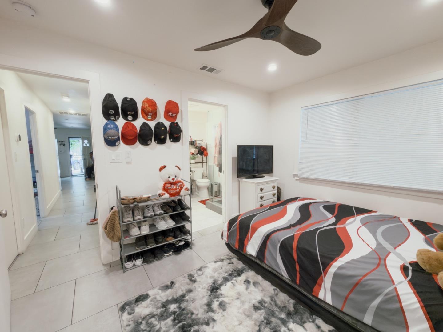 Detail Gallery Image 17 of 22 For 149 Senter Rd, San Jose,  CA 95111 - 4 Beds | 3 Baths