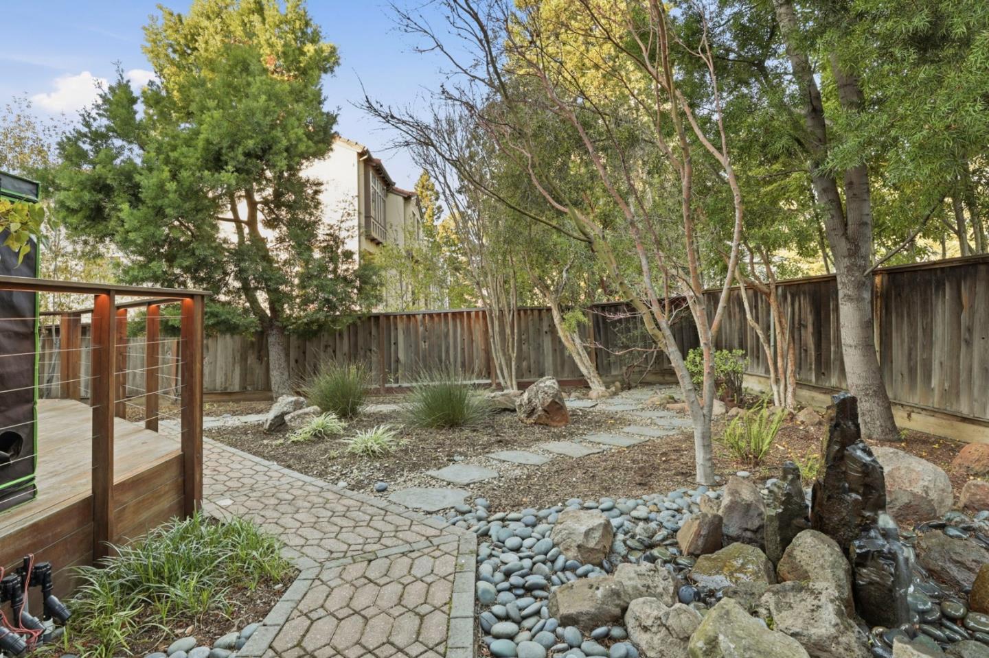 Detail Gallery Image 33 of 61 For 119 Easy St #7,  Mountain View,  CA 94043 - 3 Beds | 2/1 Baths