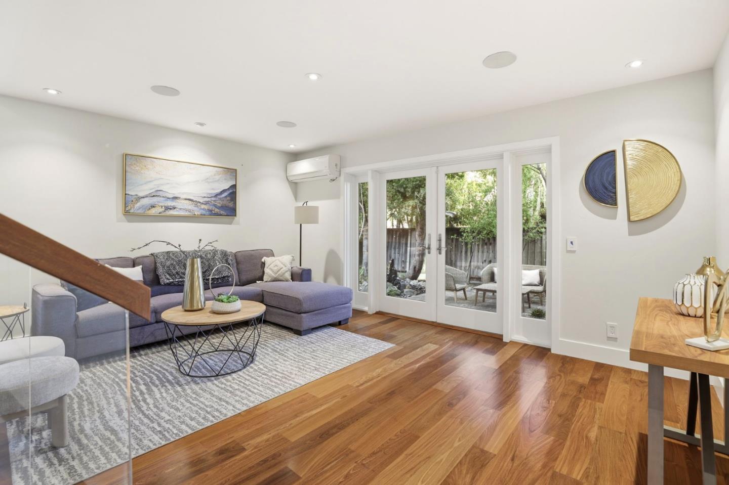 Detail Gallery Image 5 of 61 For 119 Easy St #7,  Mountain View,  CA 94043 - 3 Beds | 2/1 Baths