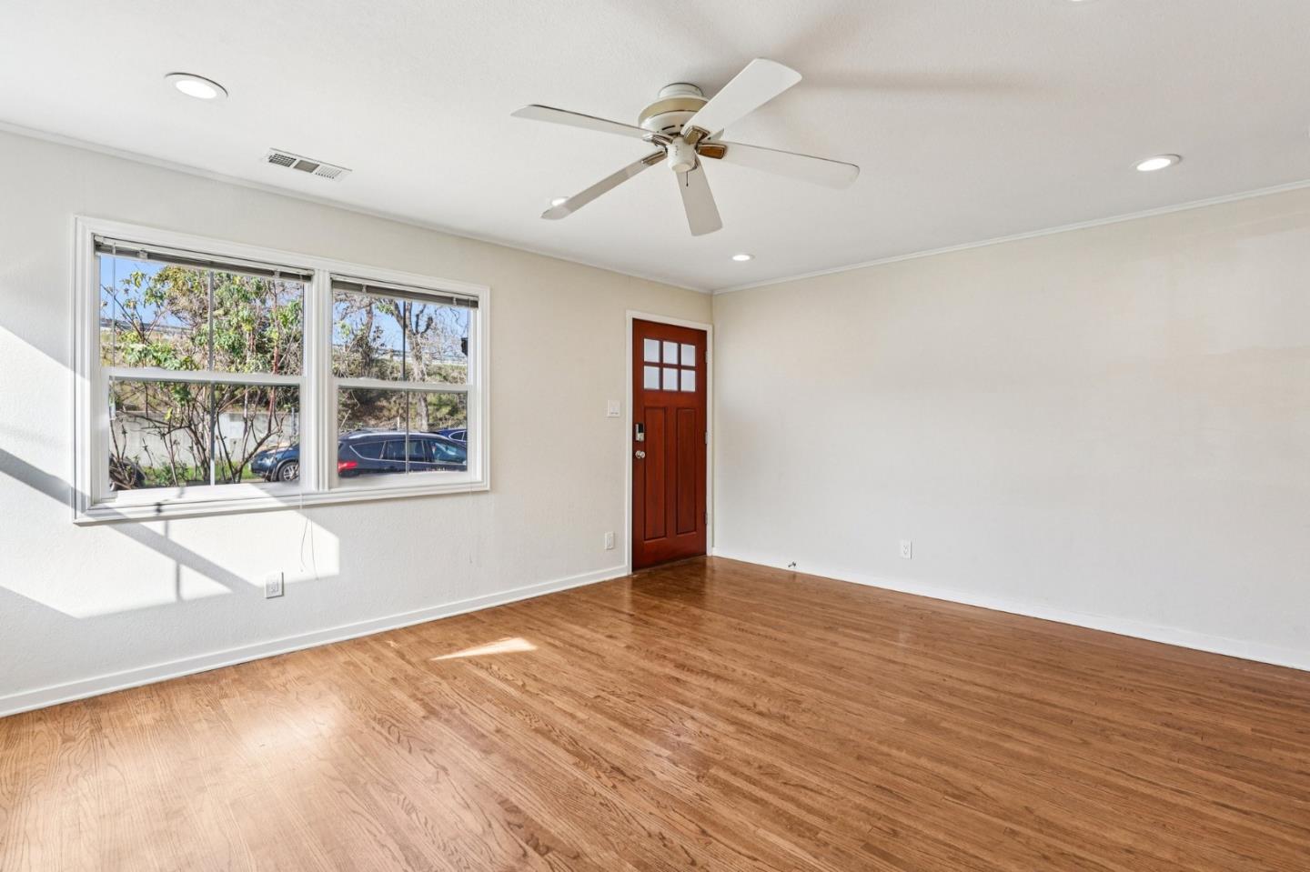 Detail Gallery Image 12 of 32 For 34 Manzanita St, Redwood City,  CA 94063 - 2 Beds | 1 Baths