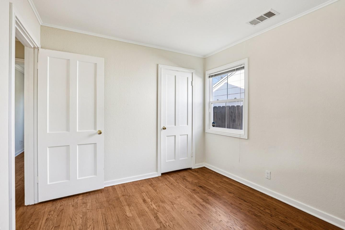 Detail Gallery Image 22 of 32 For 34 Manzanita St, Redwood City,  CA 94063 - 2 Beds | 1 Baths