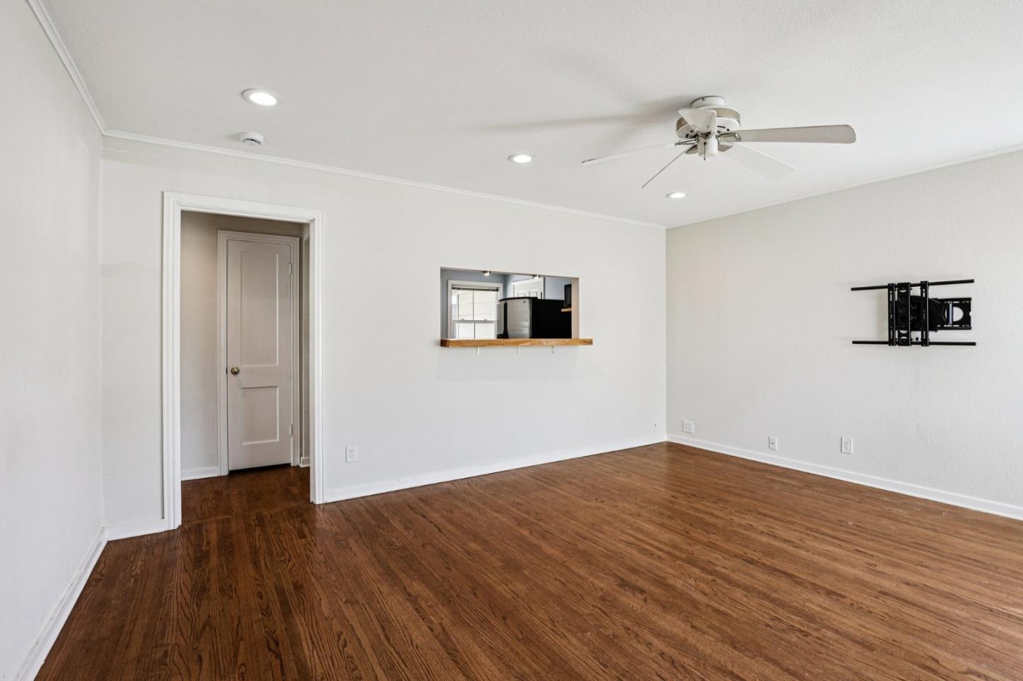 Detail Gallery Image 8 of 32 For 34 Manzanita St, Redwood City,  CA 94063 - 2 Beds | 1 Baths