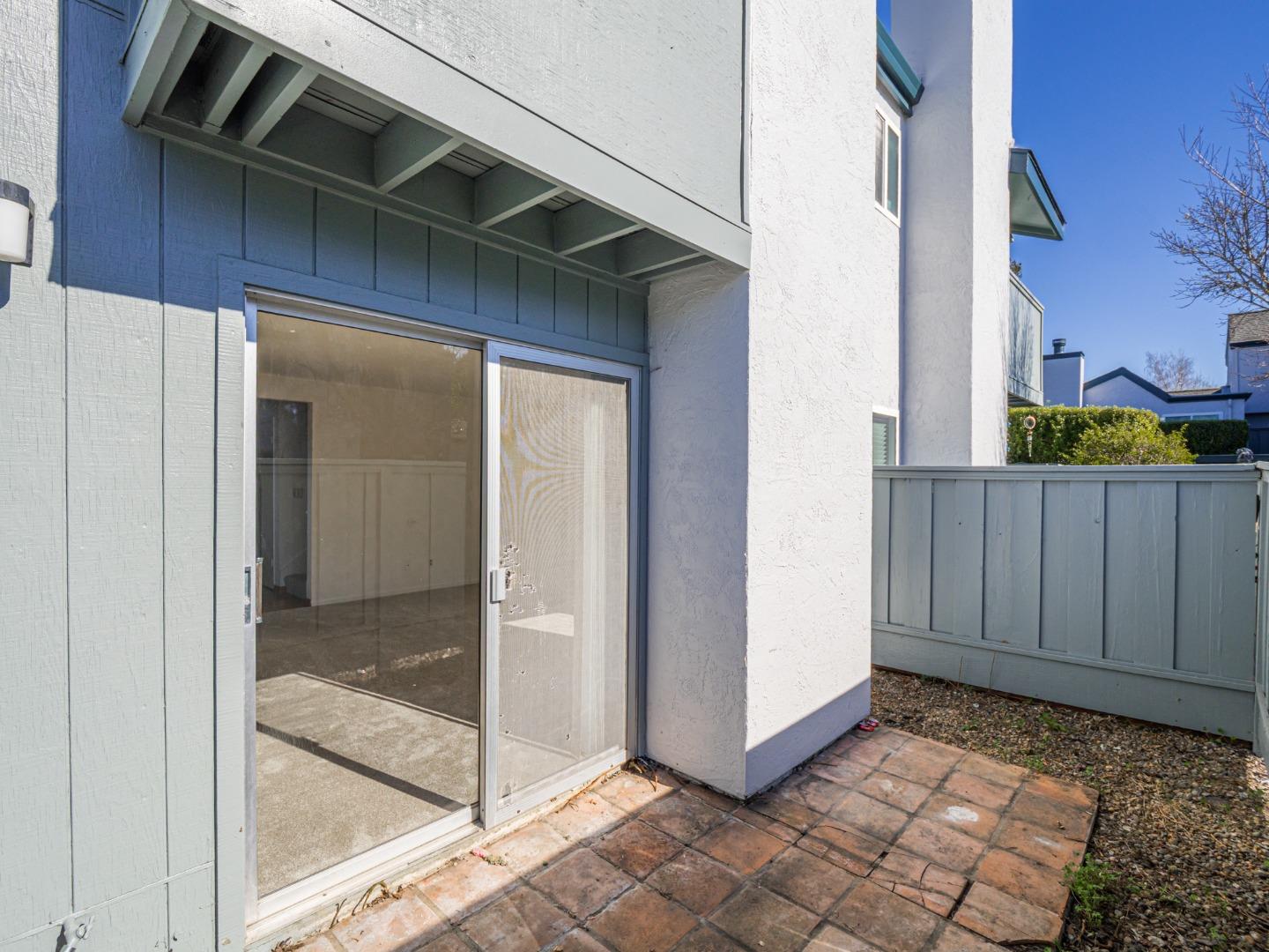 Detail Gallery Image 10 of 39 For 4202 Sea Pines Ct, Capitola,  CA 95010 - 3 Beds | 2/1 Baths