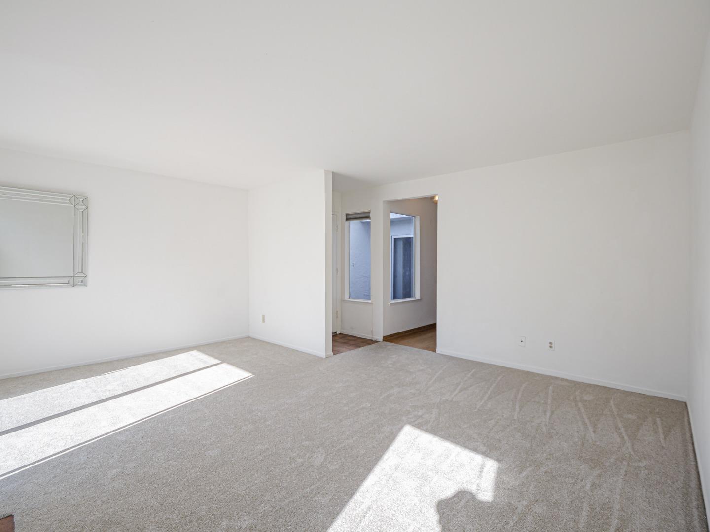 Detail Gallery Image 16 of 39 For 4202 Sea Pines Ct, Capitola,  CA 95010 - 3 Beds | 2/1 Baths