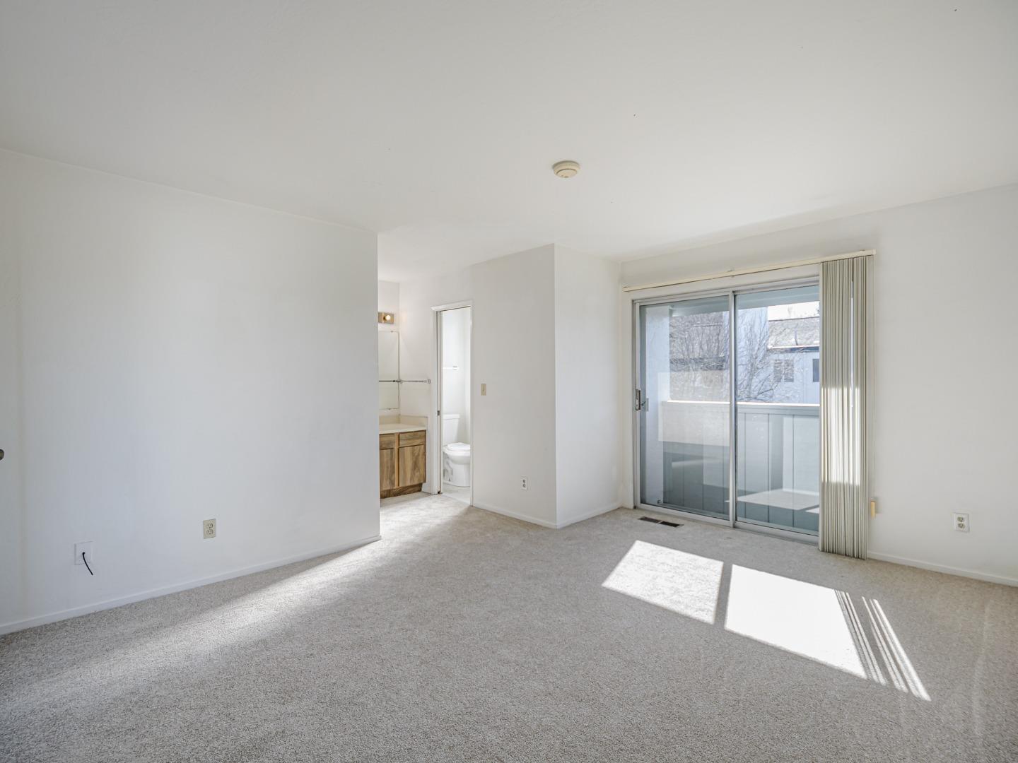 Detail Gallery Image 27 of 39 For 4202 Sea Pines Ct, Capitola,  CA 95010 - 3 Beds | 2/1 Baths