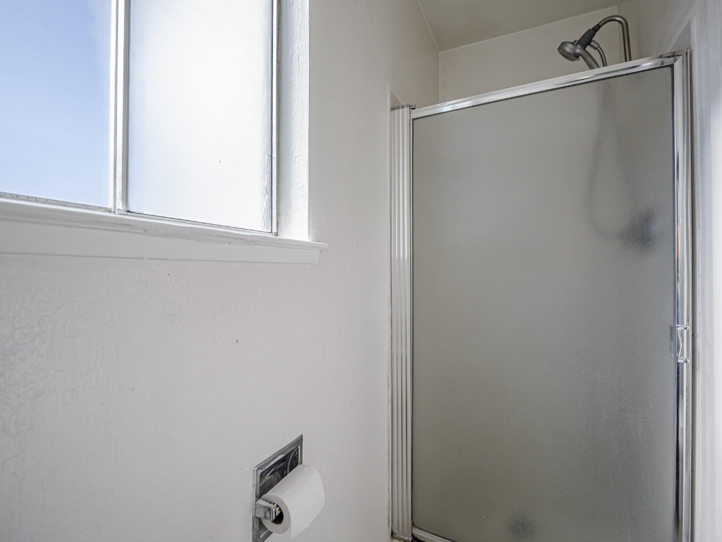 Detail Gallery Image 30 of 39 For 4202 Sea Pines Ct, Capitola,  CA 95010 - 3 Beds | 2/1 Baths