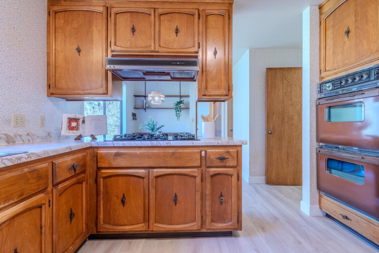 Detail Gallery Image 24 of 61 For 2 Valleywood Ct, Pacifica,  CA 94044 - 4 Beds | 3 Baths