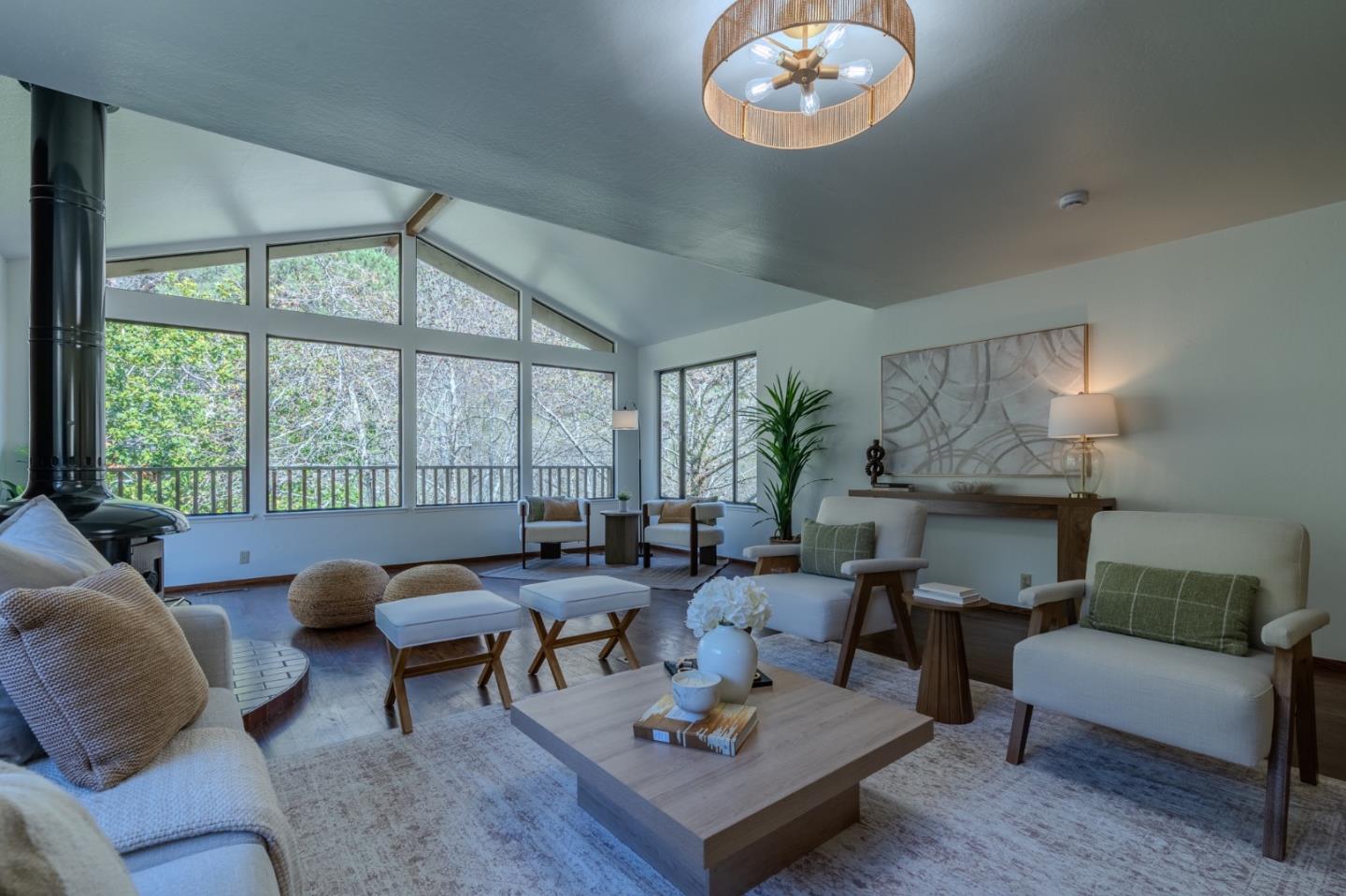 Detail Gallery Image 26 of 61 For 2 Valleywood Ct, Pacifica,  CA 94044 - 4 Beds | 3 Baths