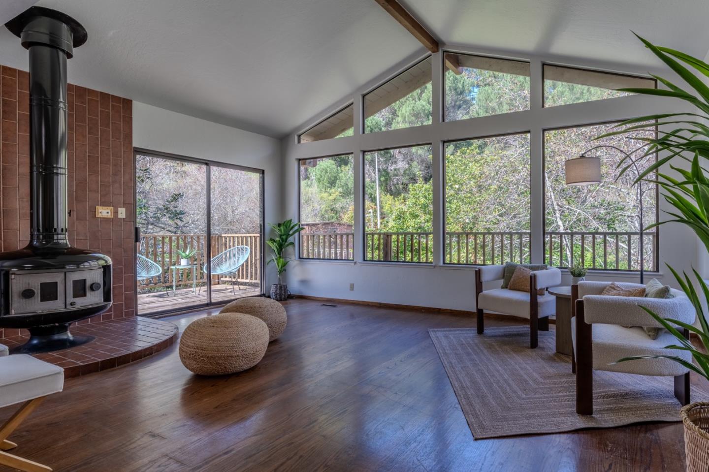 Detail Gallery Image 29 of 61 For 2 Valleywood Ct, Pacifica,  CA 94044 - 4 Beds | 3 Baths