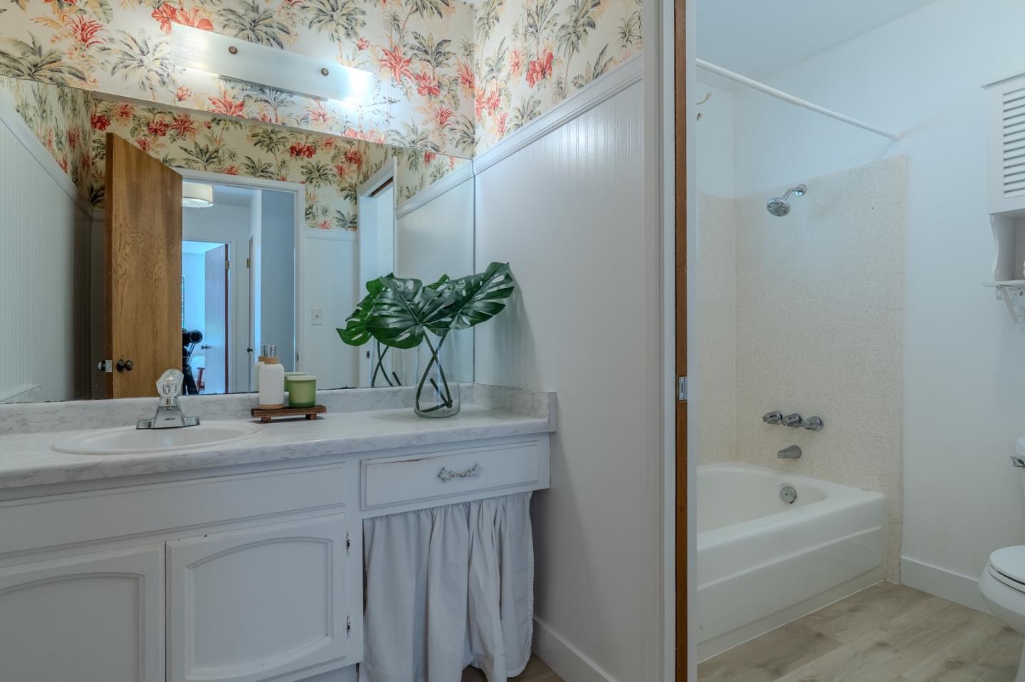 Detail Gallery Image 43 of 61 For 2 Valleywood Ct, Pacifica,  CA 94044 - 4 Beds | 3 Baths