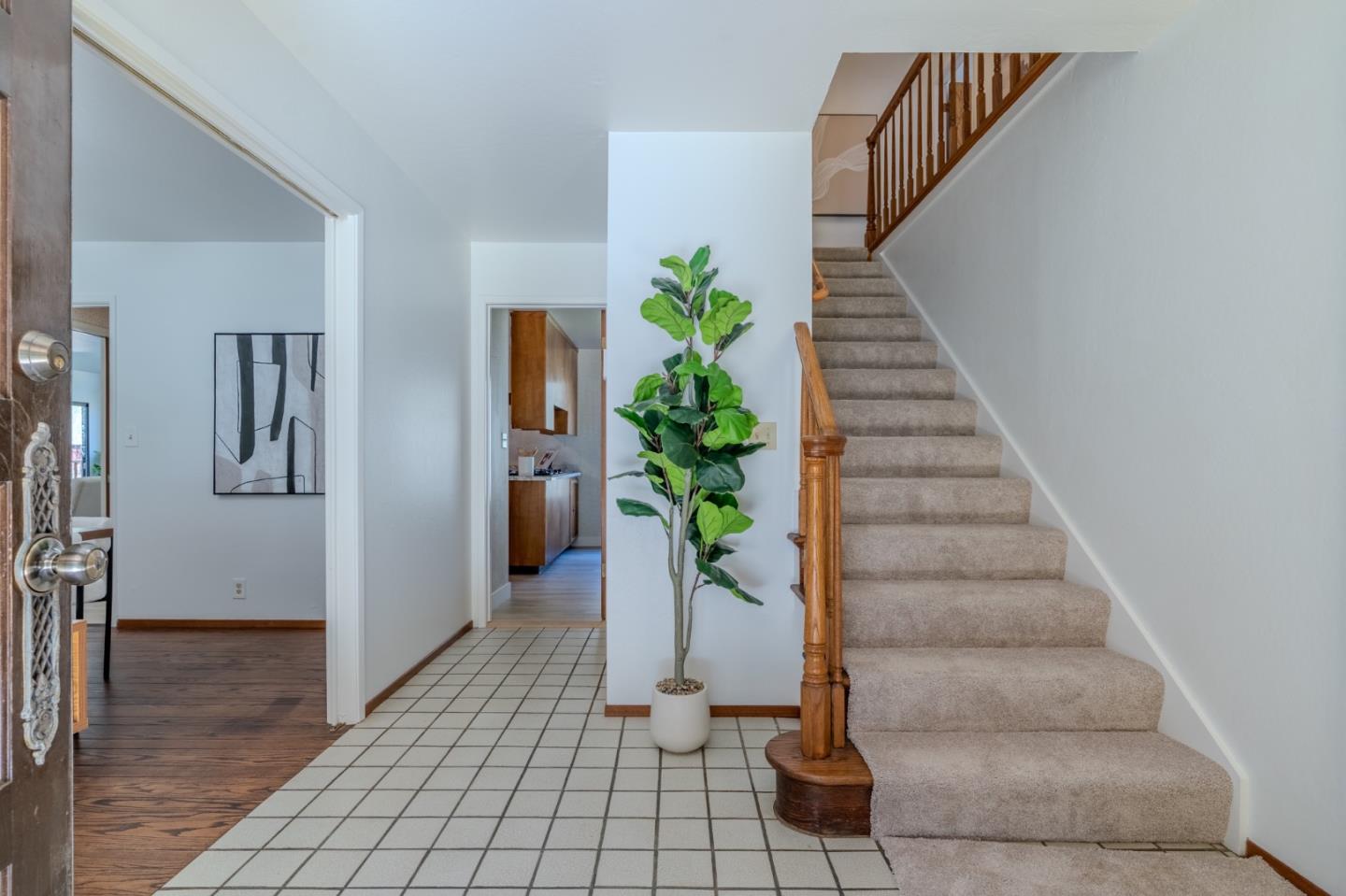 Detail Gallery Image 5 of 61 For 2 Valleywood Ct, Pacifica,  CA 94044 - 4 Beds | 3 Baths