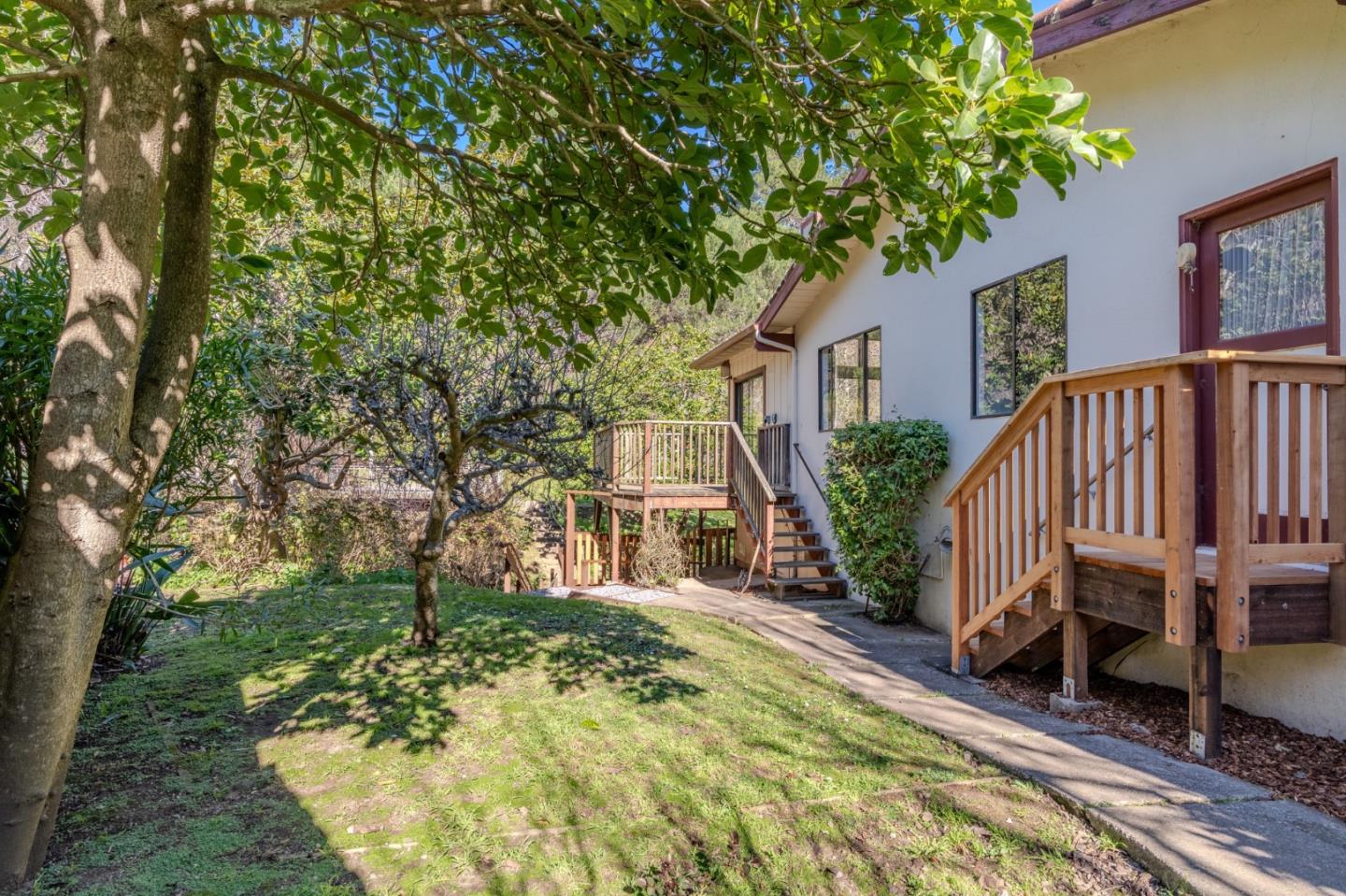 Detail Gallery Image 50 of 61 For 2 Valleywood Ct, Pacifica,  CA 94044 - 4 Beds | 3 Baths