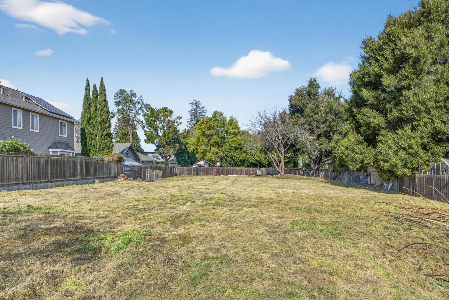 Detail Gallery Image 10 of 12 For 760 Weeks St, East Palo Alto,  CA 94303 - – Beds | – Baths