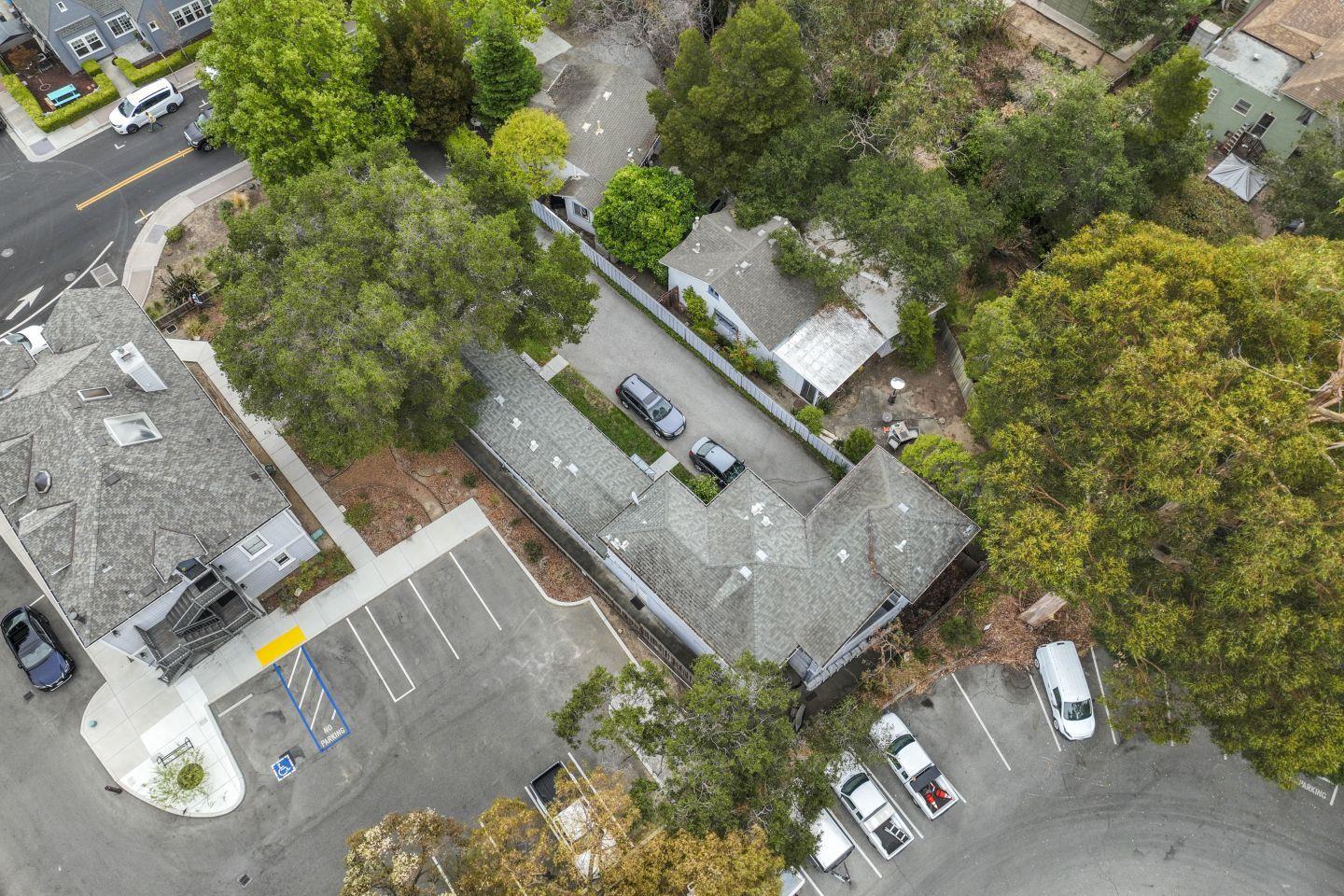 Detail Gallery Image 13 of 32 For 1220 Sixth Ave, Belmont,  CA 94002 - – Beds | – Baths