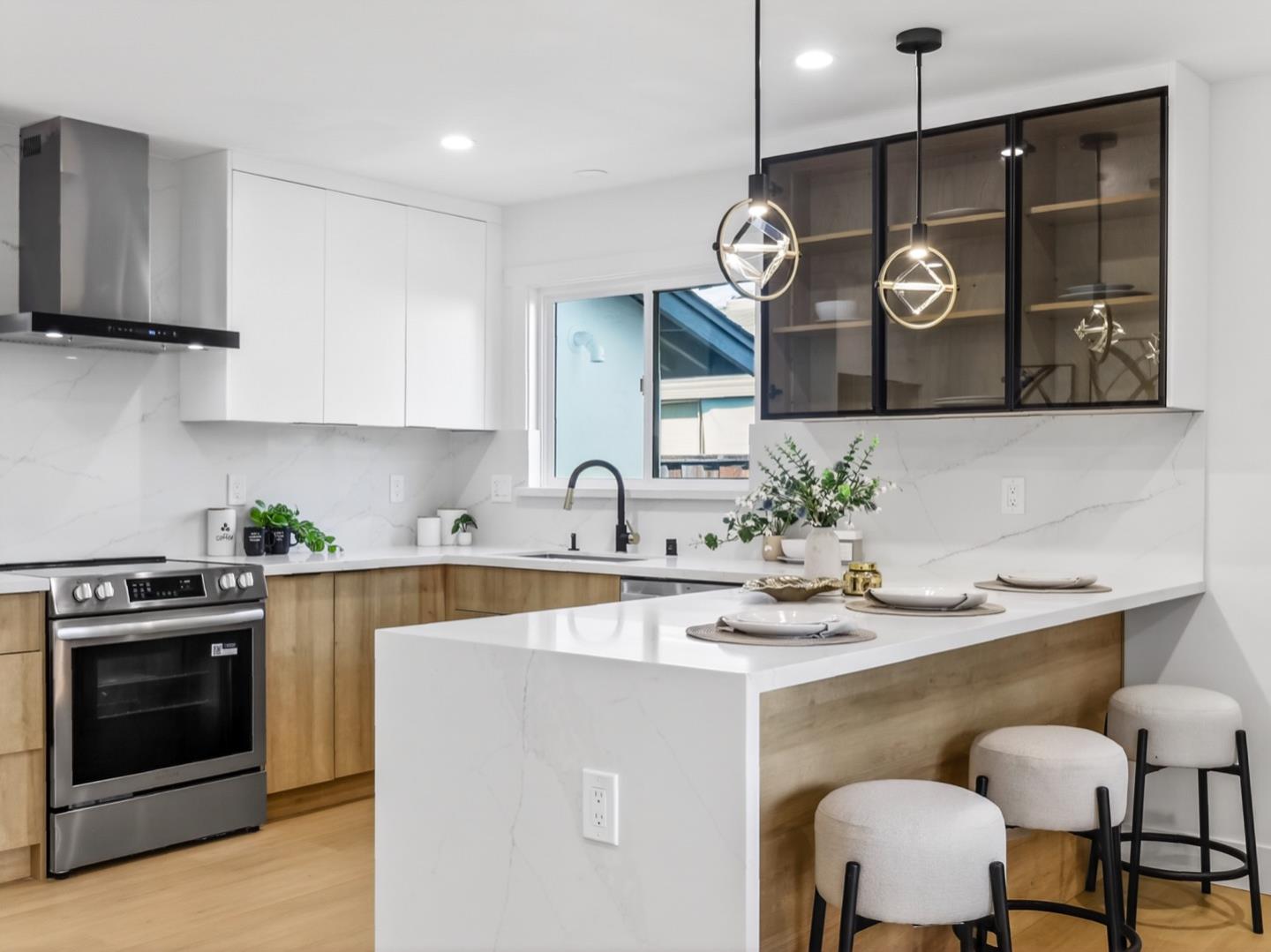 Detail Gallery Image 8 of 26 For 1322 Becket Dr, San Jose,  CA 95121 - 3 Beds | 2 Baths