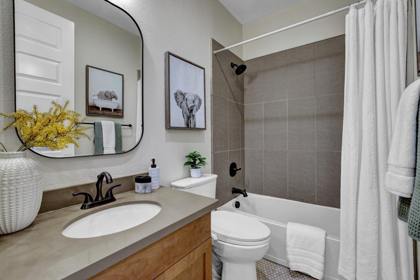 Detail Gallery Image 28 of 57 For 136 Avellino Way, Mountain View,  CA 94043 - 4 Beds | 3/1 Baths