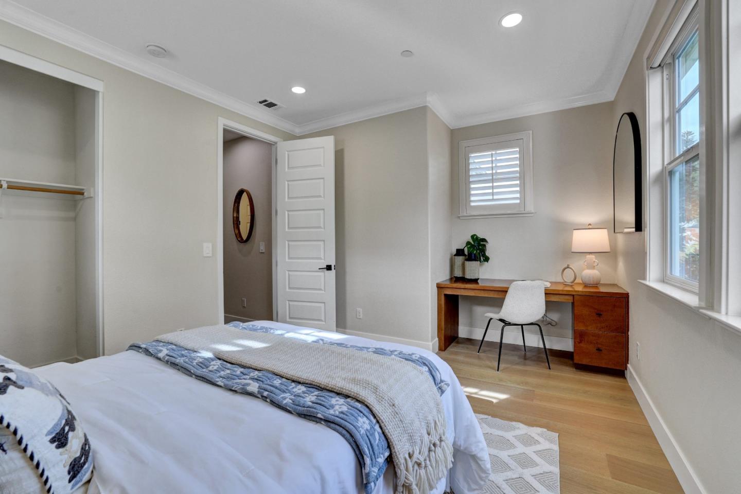 Detail Gallery Image 30 of 57 For 136 Avellino Way, Mountain View,  CA 94043 - 4 Beds | 3/1 Baths
