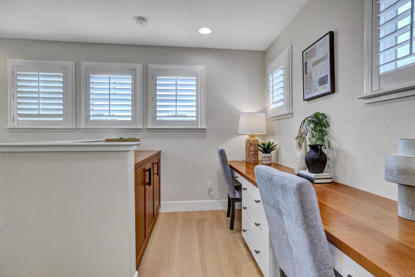 Detail Gallery Image 33 of 57 For 136 Avellino Way, Mountain View,  CA 94043 - 4 Beds | 3/1 Baths