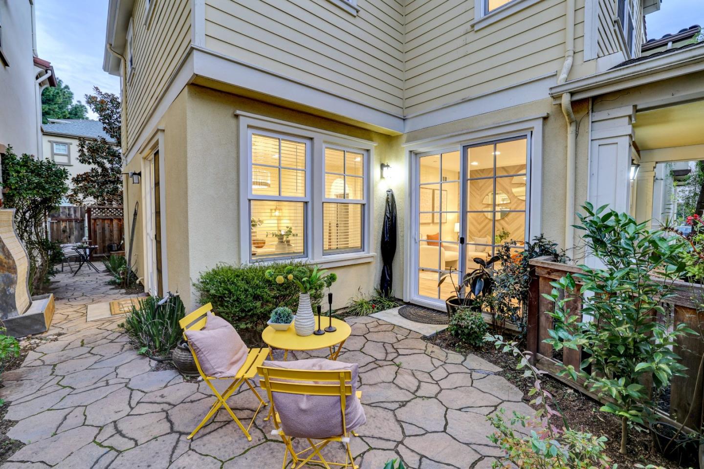 Detail Gallery Image 39 of 57 For 136 Avellino Way, Mountain View,  CA 94043 - 4 Beds | 3/1 Baths