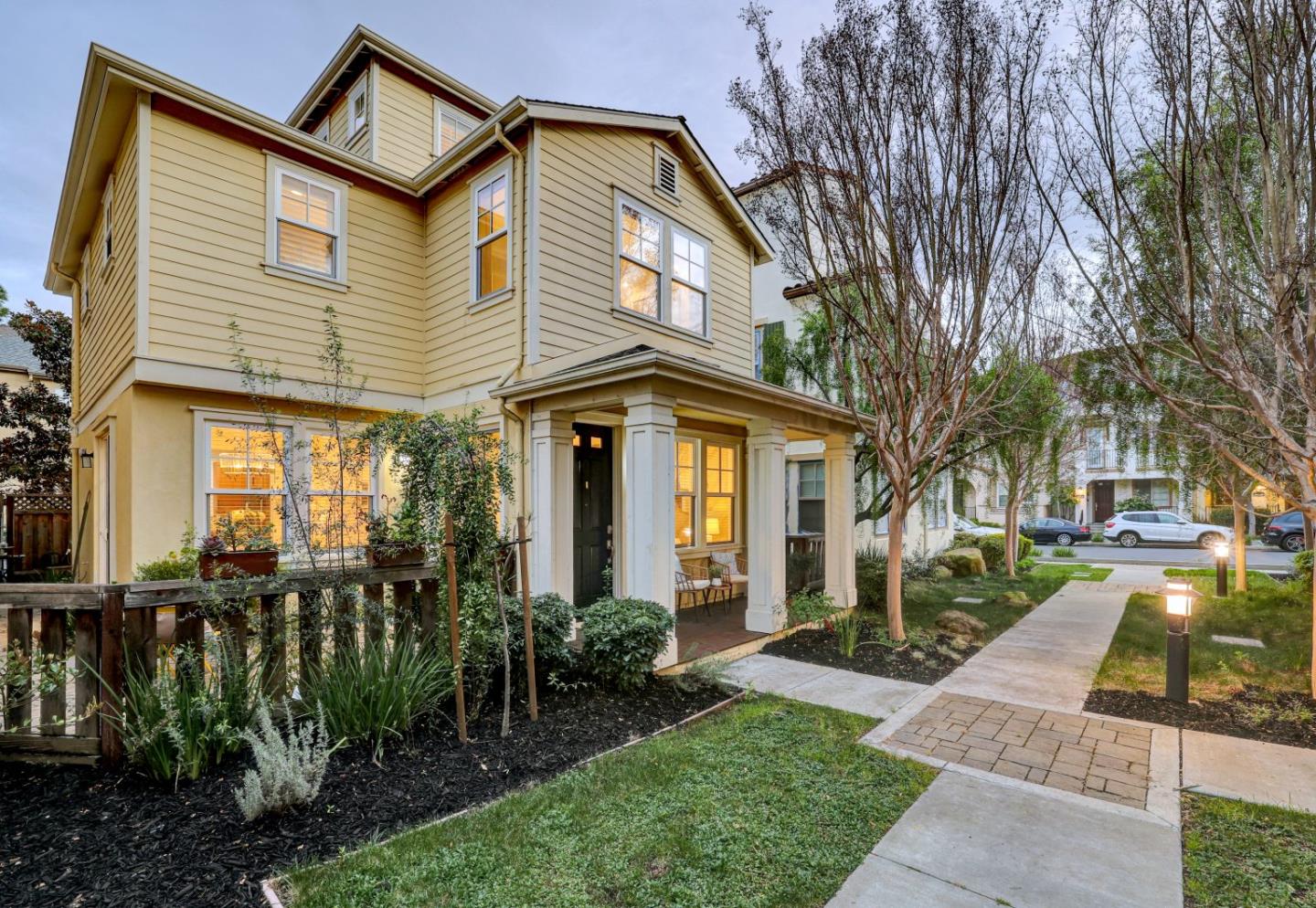 Detail Gallery Image 46 of 57 For 136 Avellino Way, Mountain View,  CA 94043 - 4 Beds | 3/1 Baths