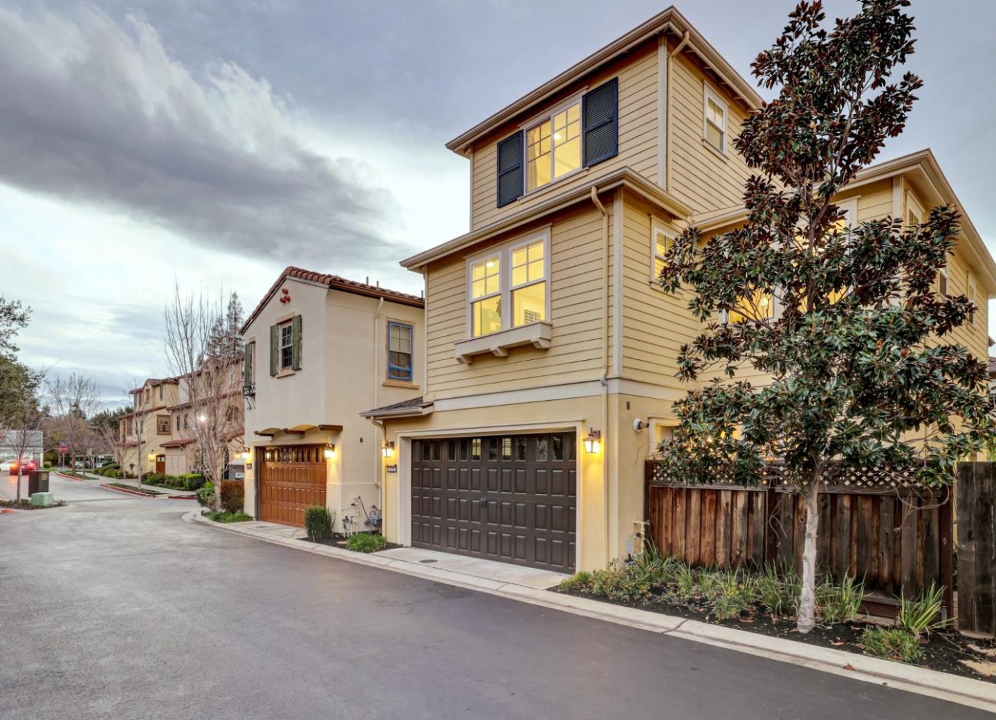 Detail Gallery Image 47 of 57 For 136 Avellino Way, Mountain View,  CA 94043 - 4 Beds | 3/1 Baths