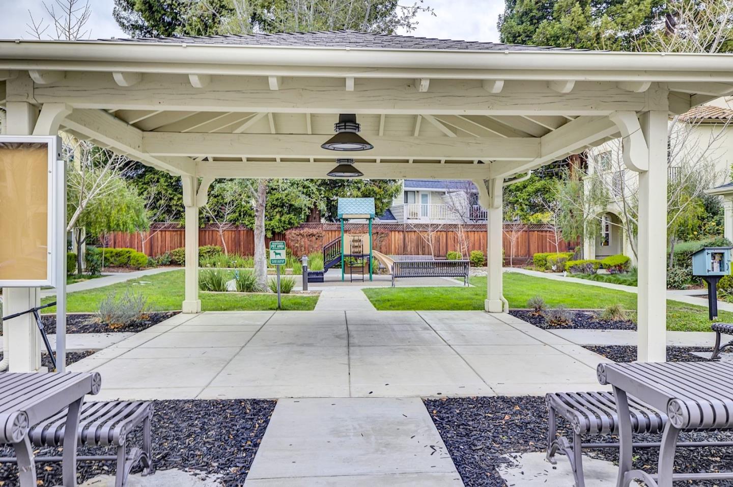 Detail Gallery Image 52 of 57 For 136 Avellino Way, Mountain View,  CA 94043 - 4 Beds | 3/1 Baths