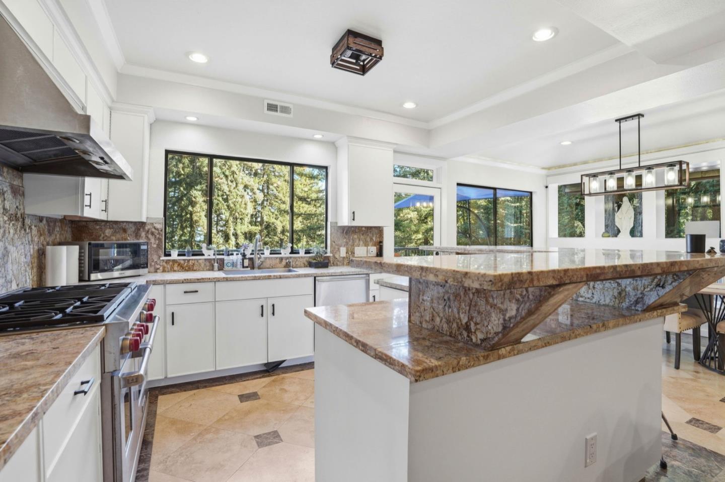 Detail Gallery Image 10 of 39 For 26 Big Tree Rd, Woodside,  CA 94062 - 3 Beds | 2 Baths