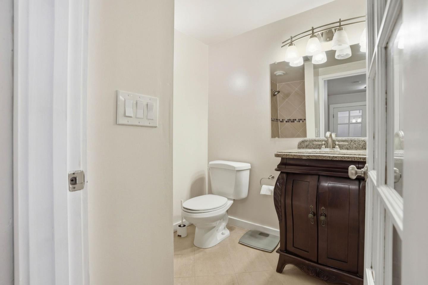 Detail Gallery Image 19 of 39 For 26 Big Tree Rd, Woodside,  CA 94062 - 3 Beds | 2 Baths