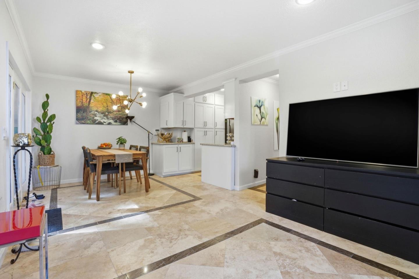 Detail Gallery Image 25 of 39 For 26 Big Tree Rd, Woodside,  CA 94062 - 3 Beds | 2 Baths