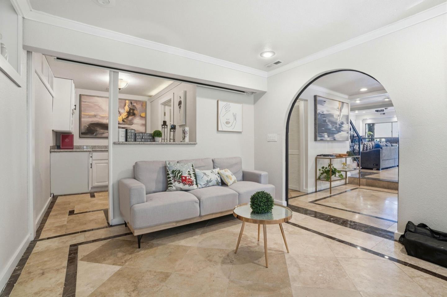 Detail Gallery Image 8 of 39 For 26 Big Tree Rd, Woodside,  CA 94062 - 3 Beds | 2 Baths