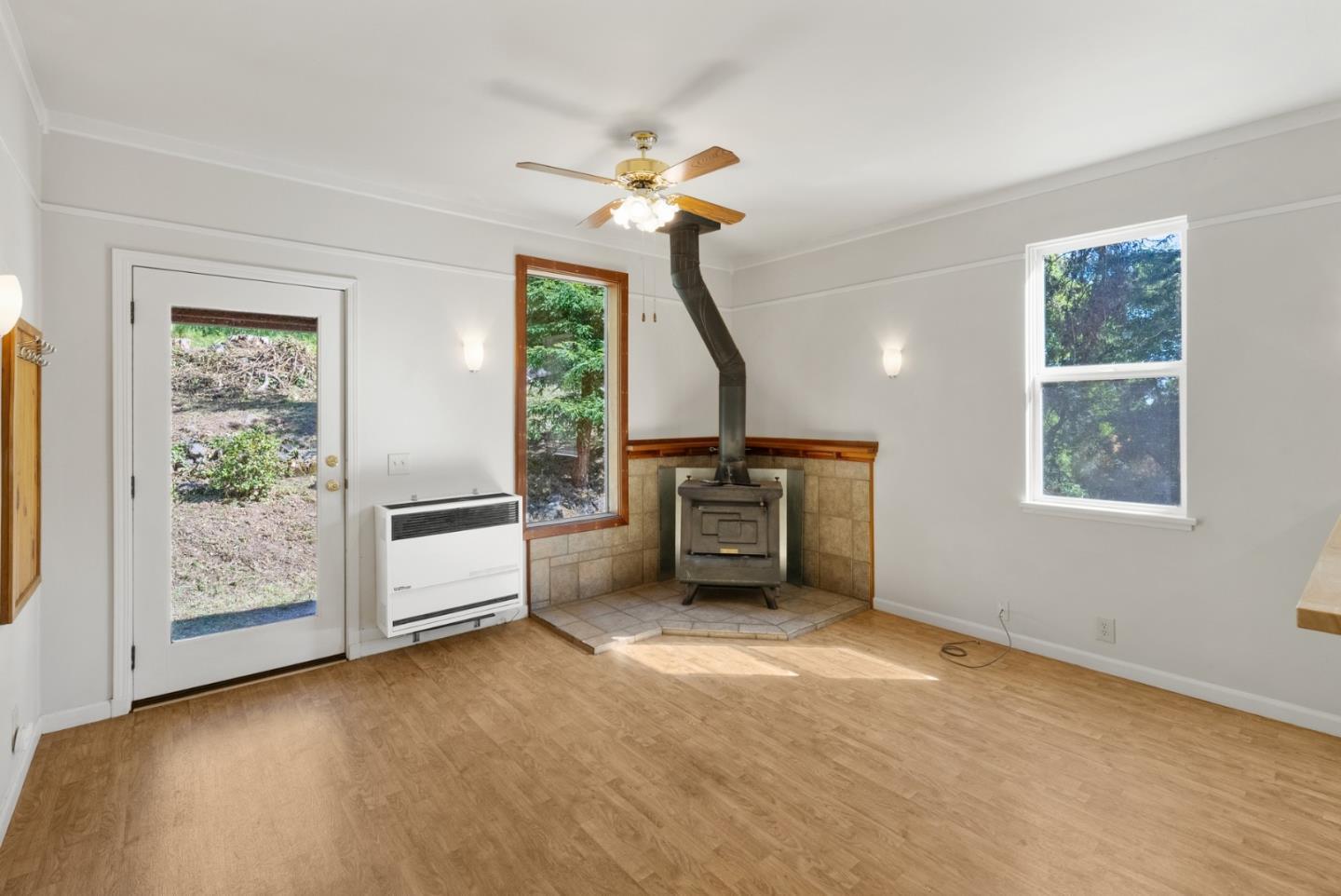 Detail Gallery Image 11 of 70 For 50 Ocean View Rd, Los Gatos,  CA 95033 - 2 Beds | 1/1 Baths