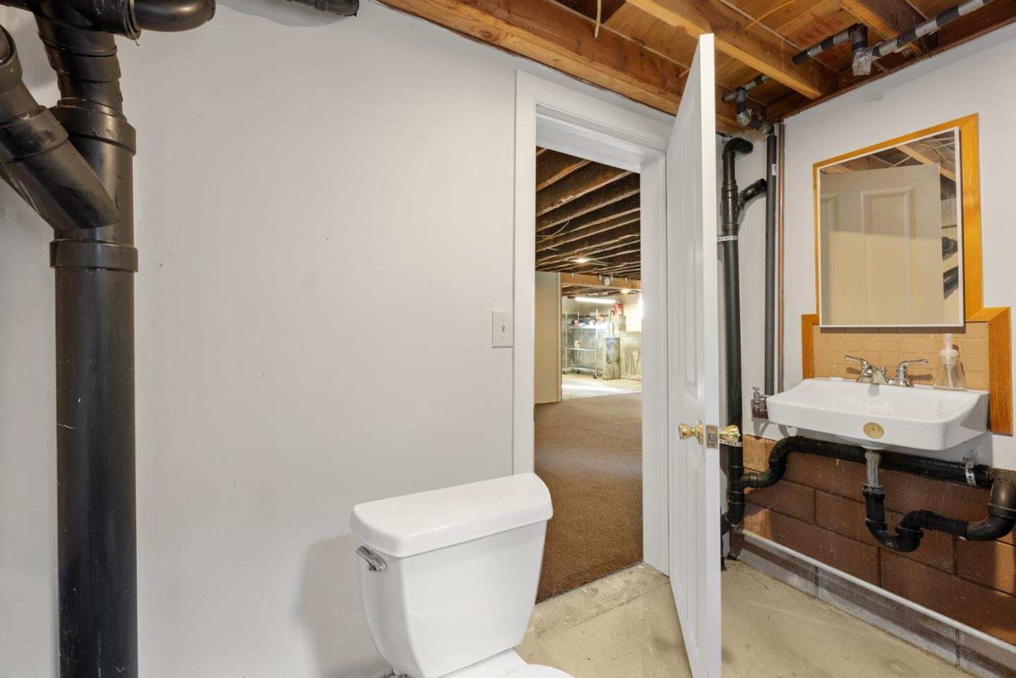 Detail Gallery Image 38 of 70 For 50 Ocean View Rd, Los Gatos,  CA 95033 - 2 Beds | 1/1 Baths