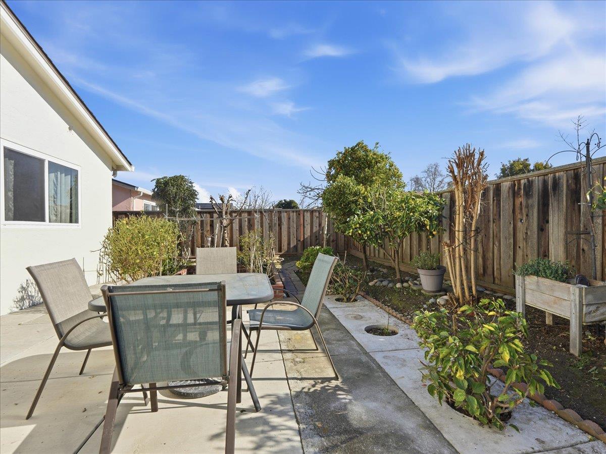 Detail Gallery Image 34 of 37 For 34803 Hollyhock St, Union City,  CA 94587 - 4 Beds | 2 Baths