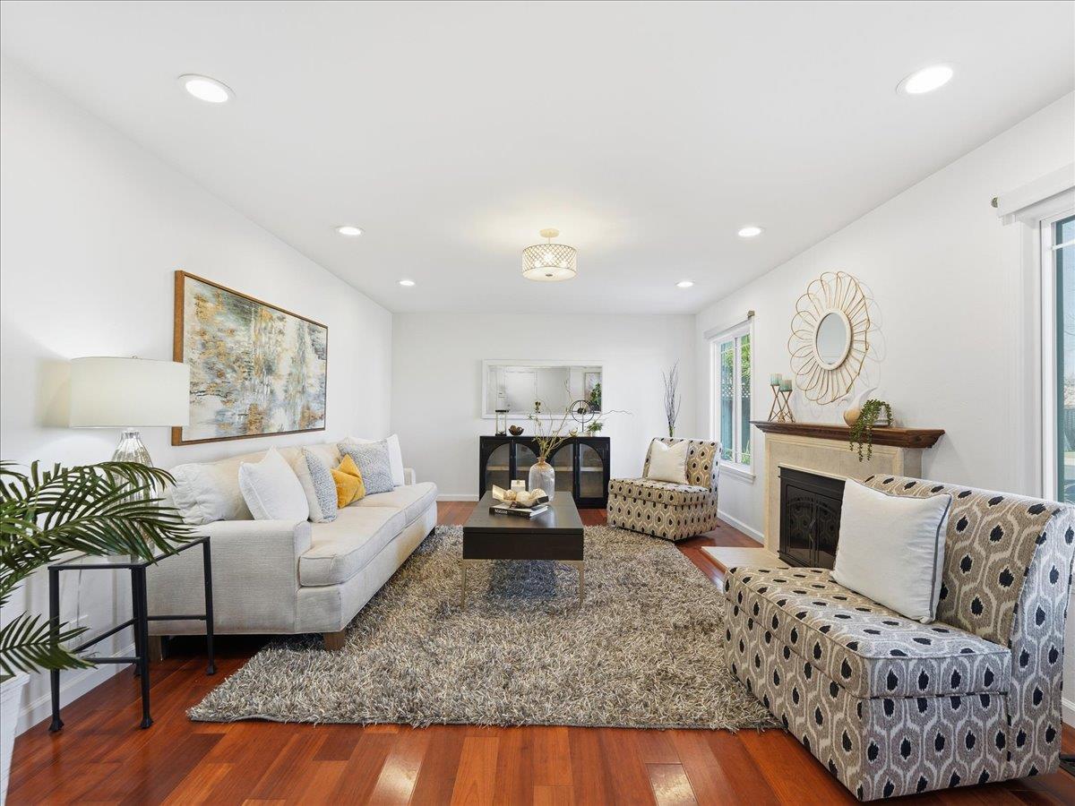 Detail Gallery Image 5 of 37 For 34803 Hollyhock St, Union City,  CA 94587 - 4 Beds | 2 Baths