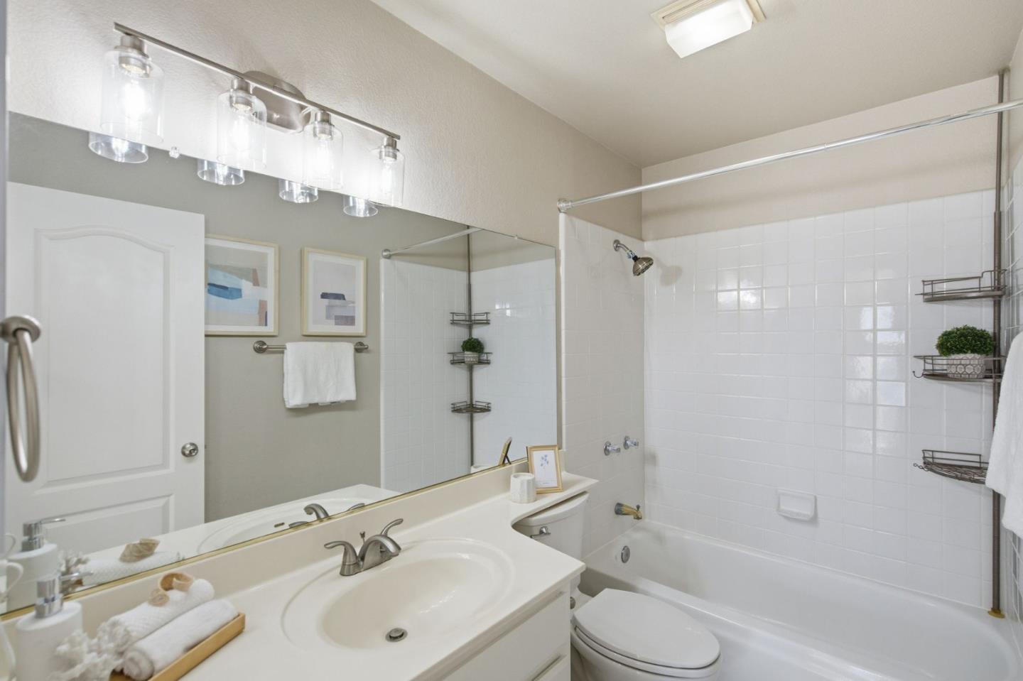 Detail Gallery Image 33 of 45 For 2434 Nobili Ave, Santa Clara,  CA 95051 - 3 Beds | 2/1 Baths