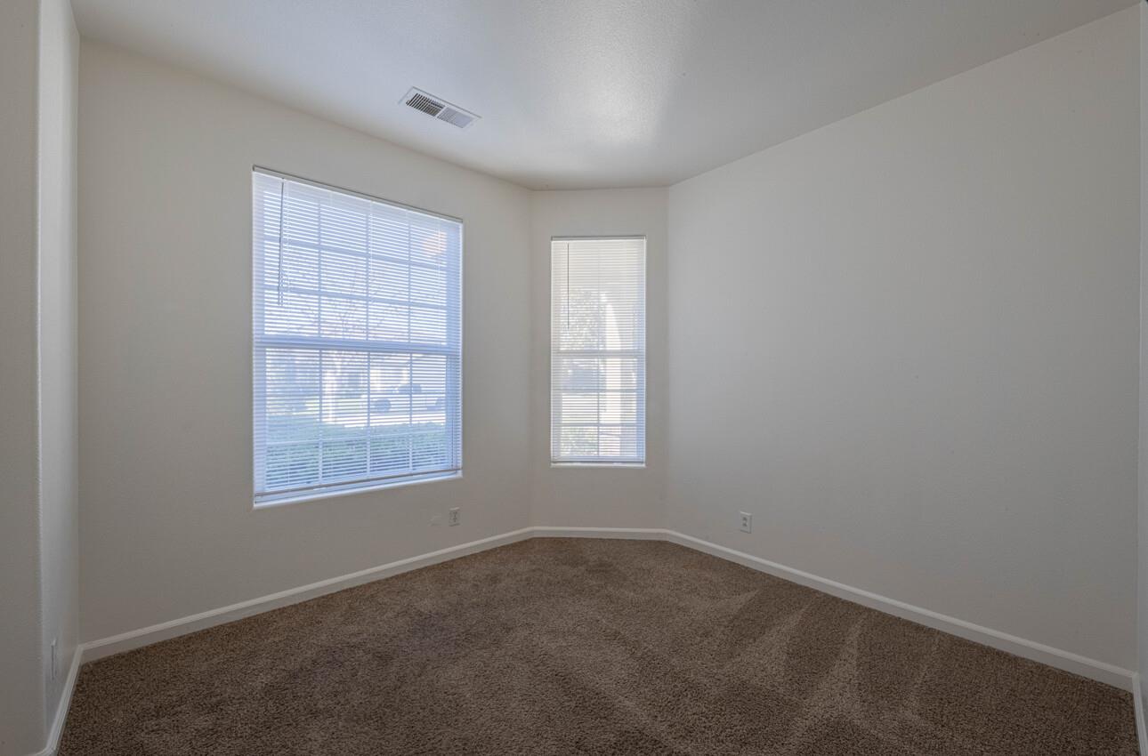 Detail Gallery Image 20 of 27 For 1838 Lancashire Dr, Salinas,  CA 93906 - 3 Beds | 2 Baths
