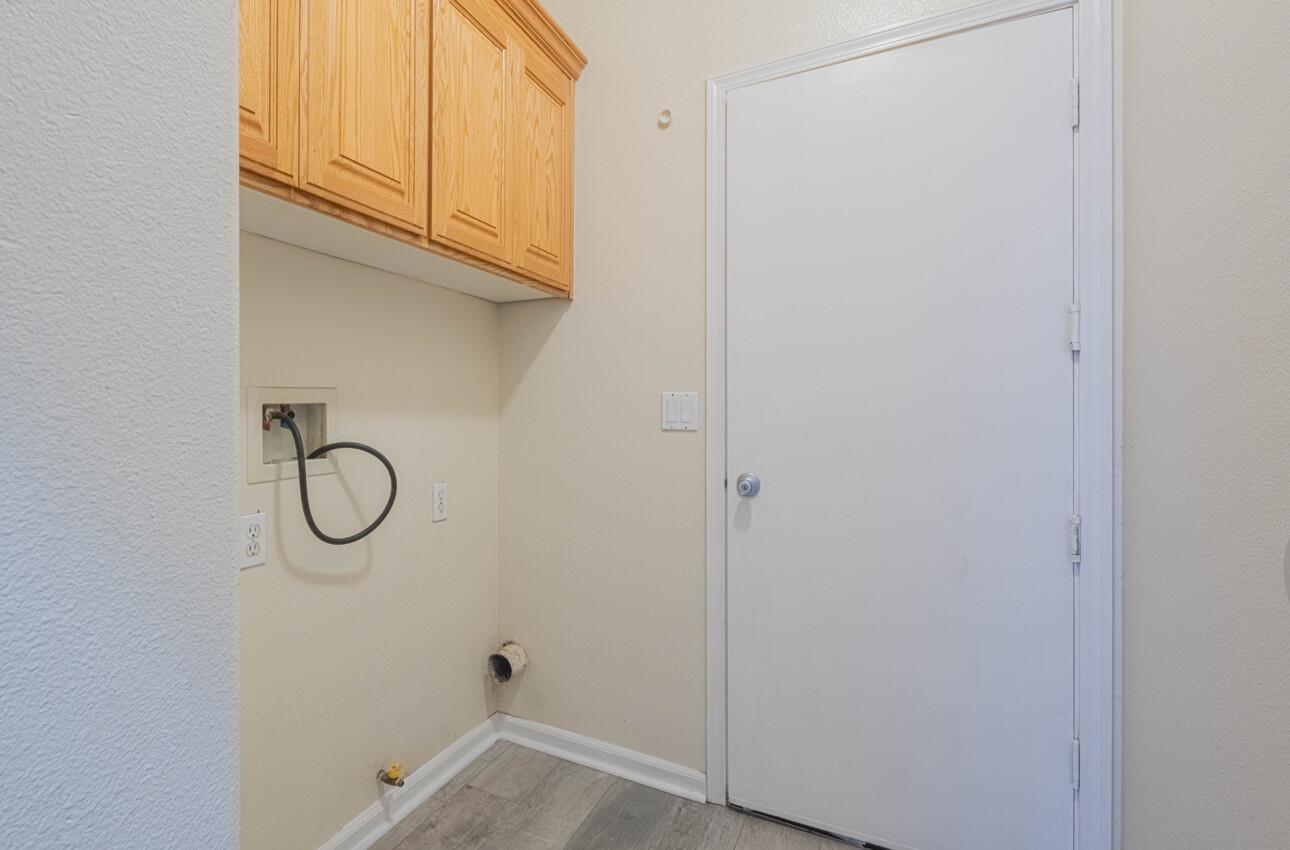 Detail Gallery Image 22 of 27 For 1838 Lancashire Dr, Salinas,  CA 93906 - 3 Beds | 2 Baths